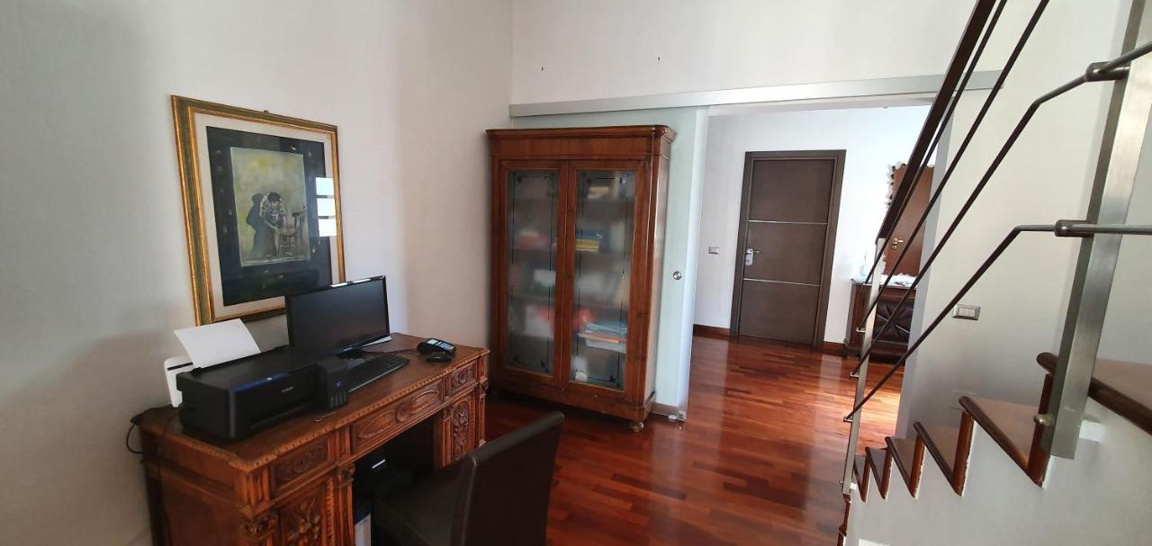 Lindos Bed & Breakfast Gela Bagian luar foto