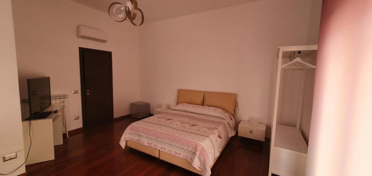 Lindos Bed & Breakfast Gela Ruang foto