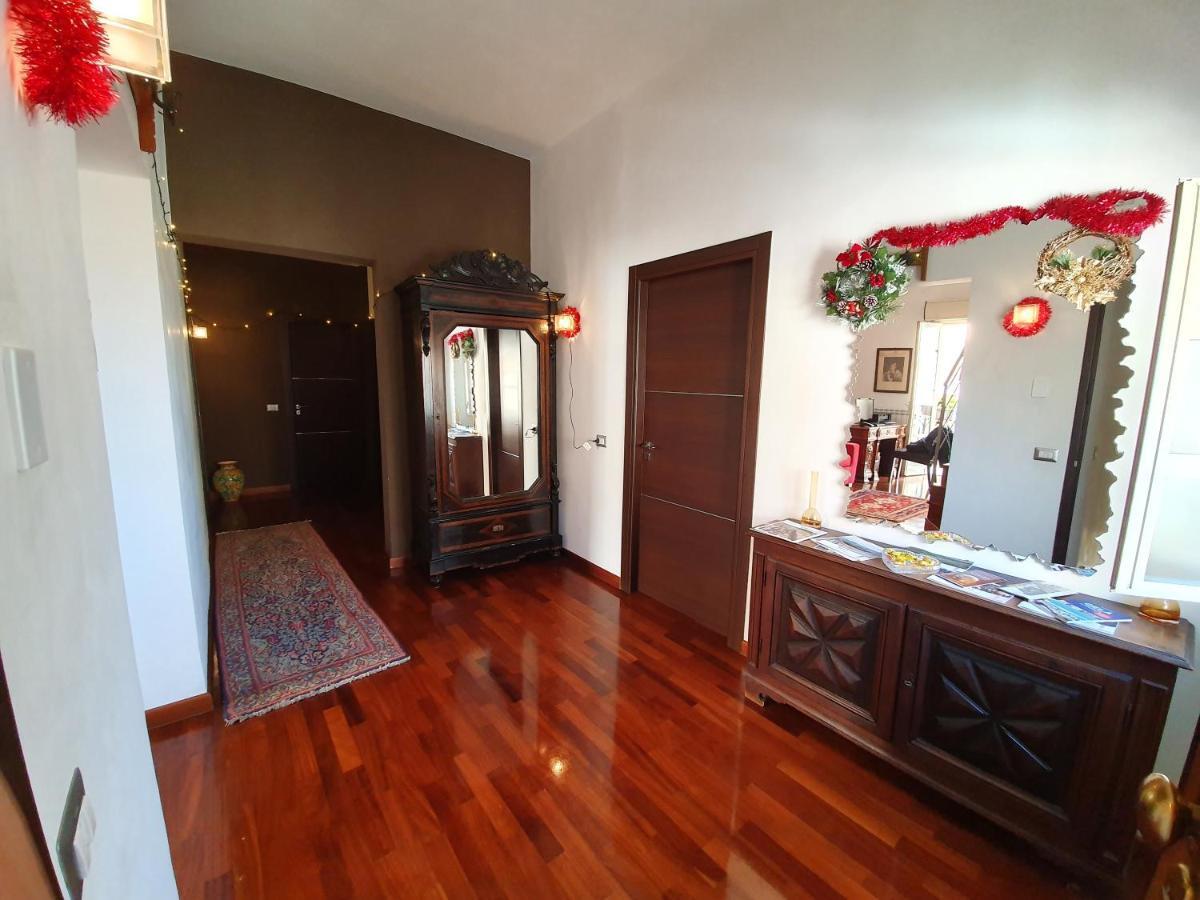 Lindos Bed & Breakfast Gela Bagian luar foto